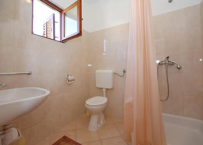 4197b Apartment *